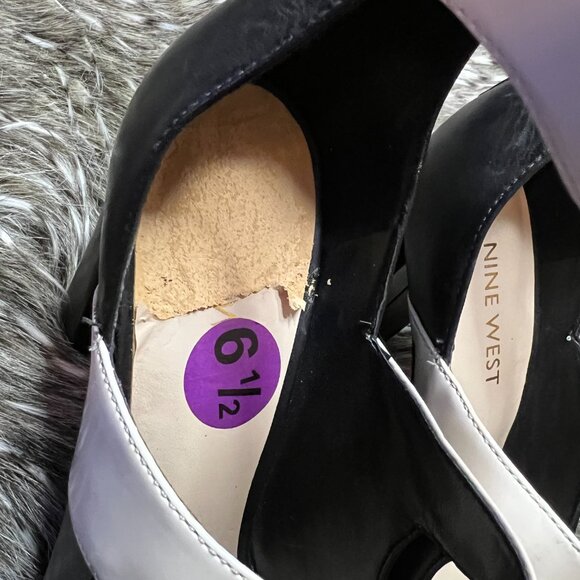 Elegant Black and Cream Women's Heels - Picture 4 of 6